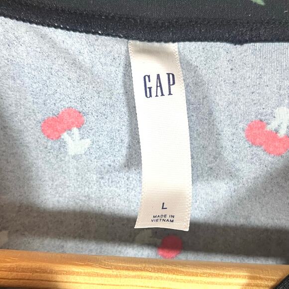 NWT GAP Cherry Print Long Sleeve T Shirt Size Large - Picture 4 of 7
